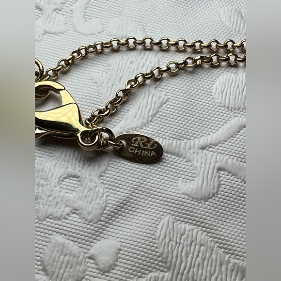 Elegant Turquoise and Gold Tone Necklace - Picture 4 of 4